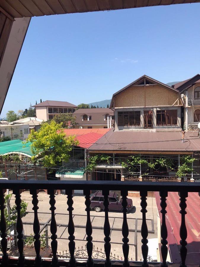 Nina Mini Hotel Gagra Extérieur photo