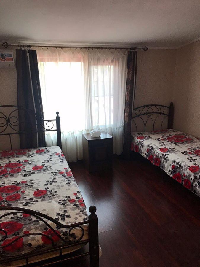 Nina Mini Hotel Gagra Extérieur photo